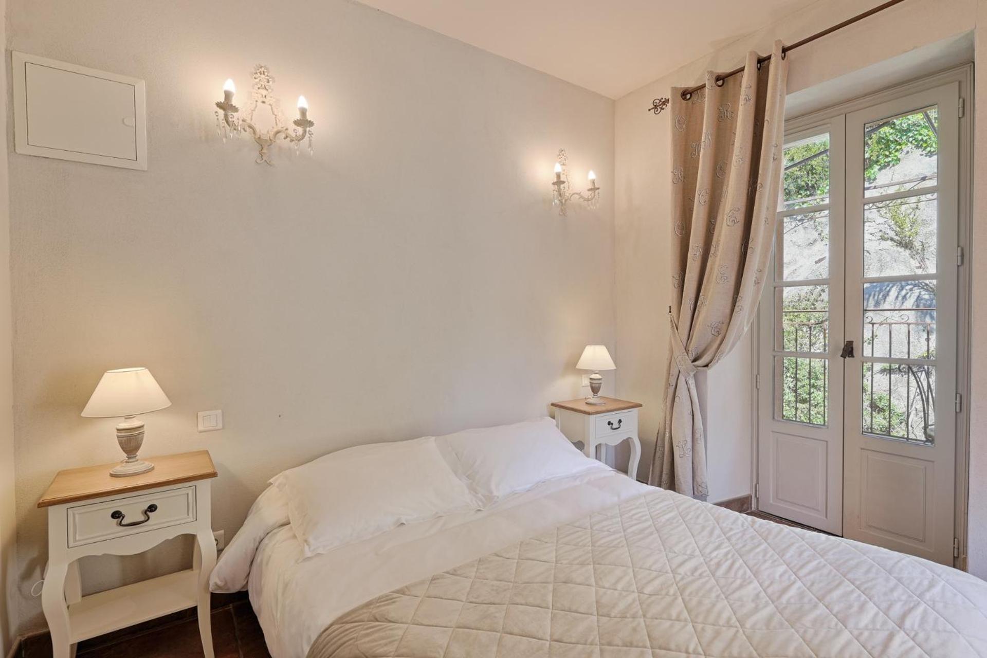Hostellerie Du Cigalou Борм-ле-Мимоза Экстерьер фото